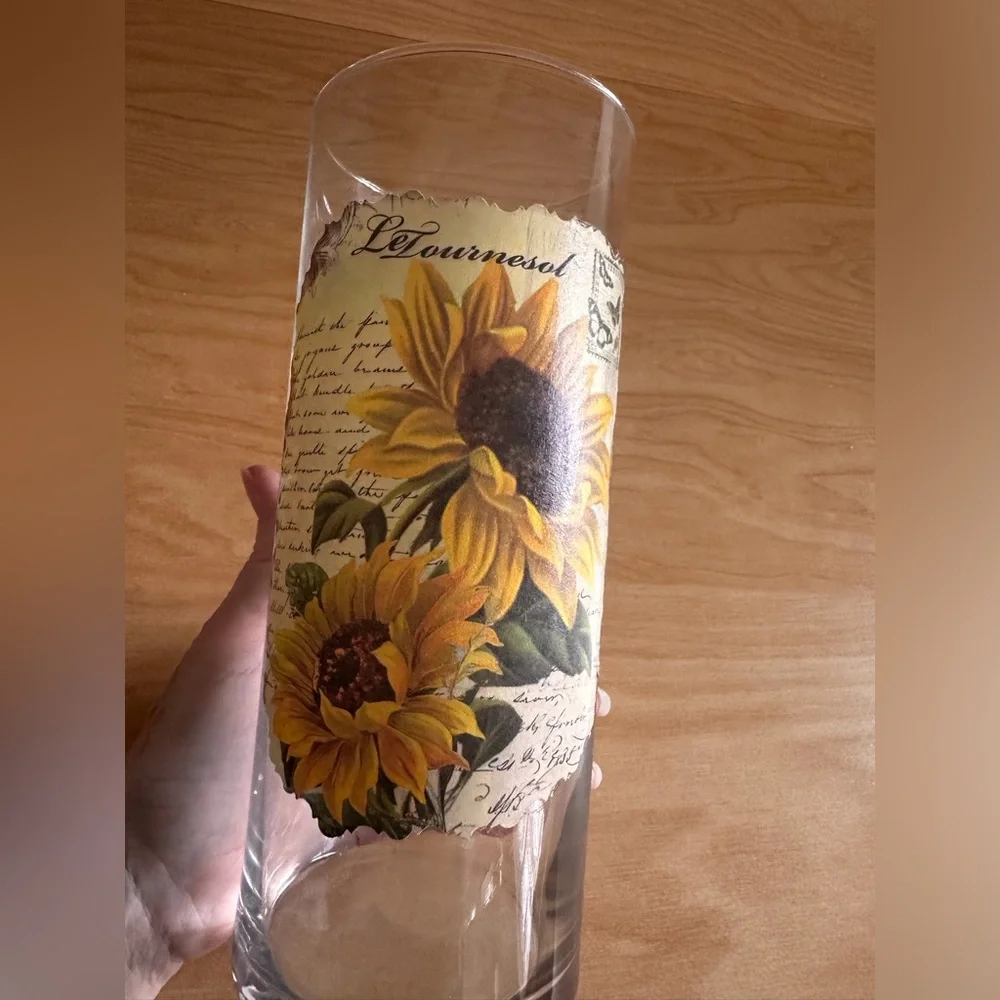 Hand Crafted Sunflower Glass cylinder Vase